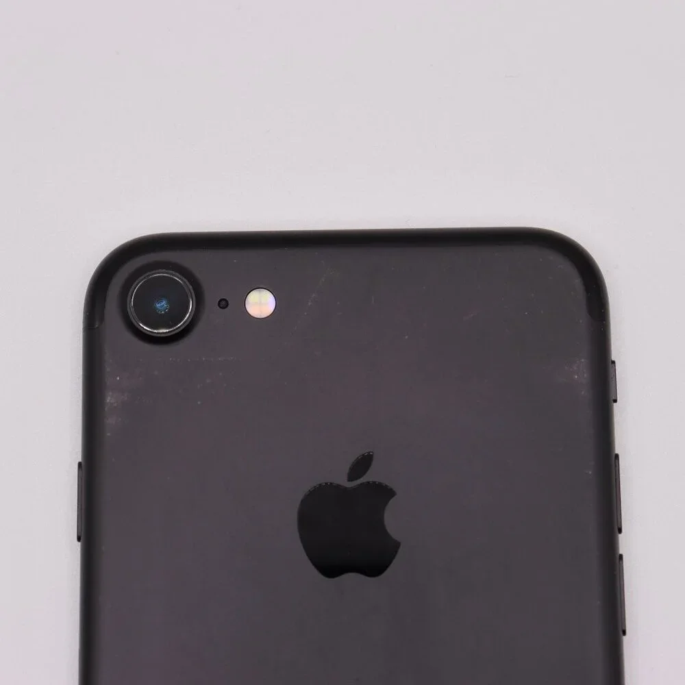 iPhone 7 UNLOCKED Great condition